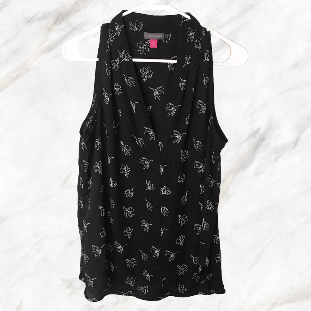Vince Camuto Black & White Floral V Neck Top